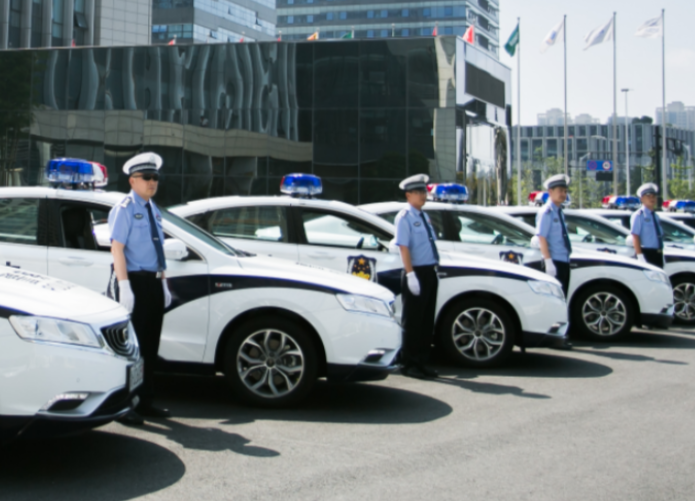 工控机在警车上的应用.png