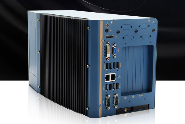 东田车载嵌入式电脑.png 东田车载嵌入式电脑.png