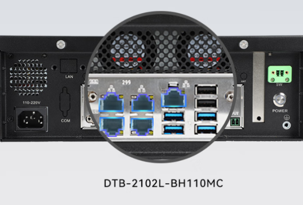 东田桌面式工控机端口.png 东田桌面式工控机端口.png