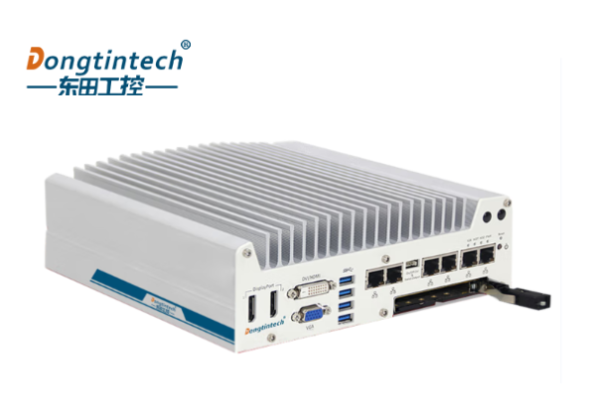 东田嵌入式智驾工控机.png 东田嵌入式智驾工控机.png