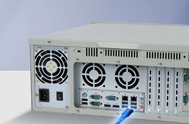 东田4U工控机端口.png 东田4U工控机端口.png